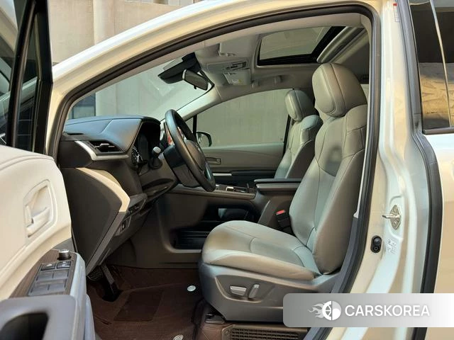 Toyota Grevia id 4314604 из Китая 7
