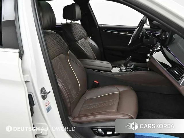 BMW 5 Series (G30) id 3833074 из Кореи 7