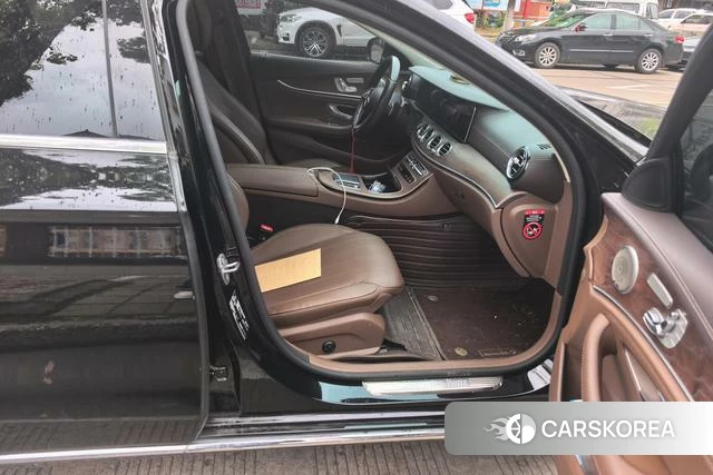 Mercedes-Benz E-class id 4290969 из Китая 7