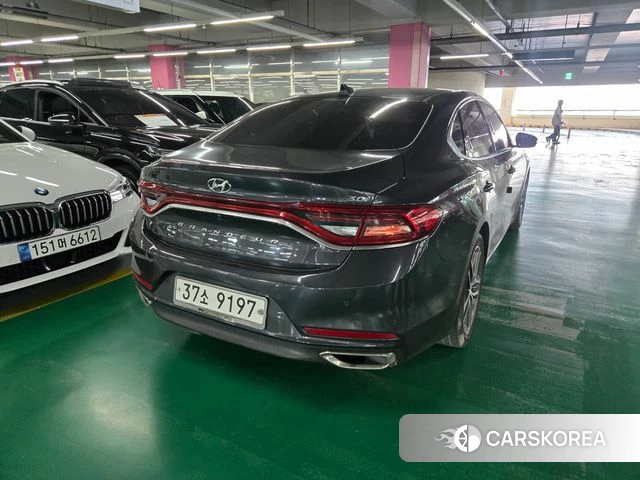 Hyundai Grandeur IG id 4334180 из Кореи 7