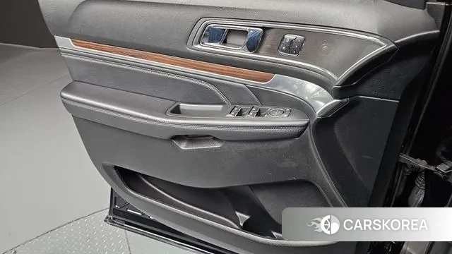 Ford Explorer id 3469950 из Кореи 7