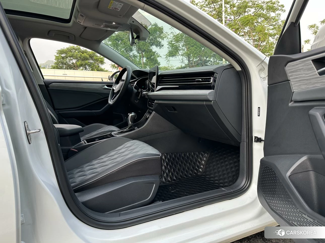 Volkswagen Sagitar id 4453153 из Китая 7