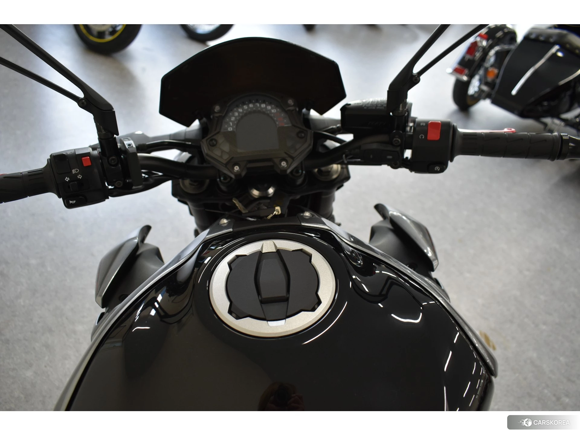 Kawasaki Z900 id 3950363 из Японии 7