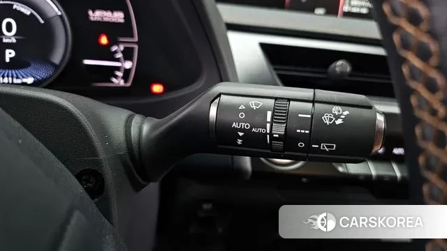 Lexus UX300e id 2969159 из Кореи 7