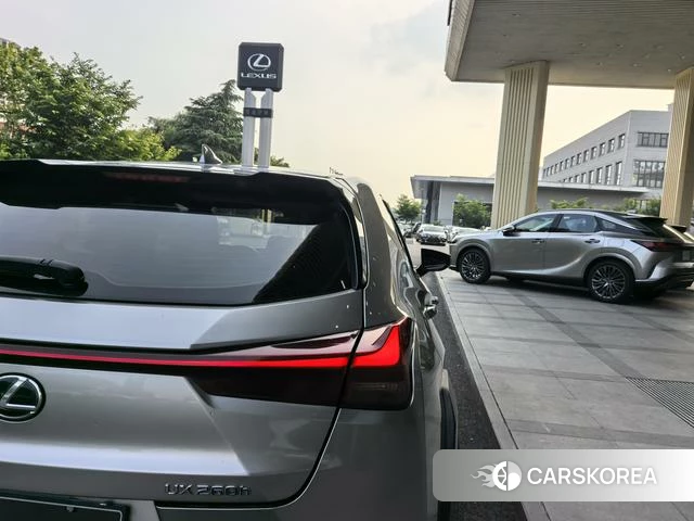 Lexus UX id 4394054 из Китая 7