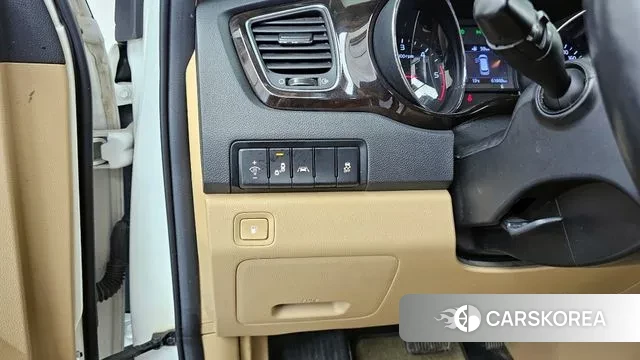 Kia The New Carnival id 3788934 из Кореи 7