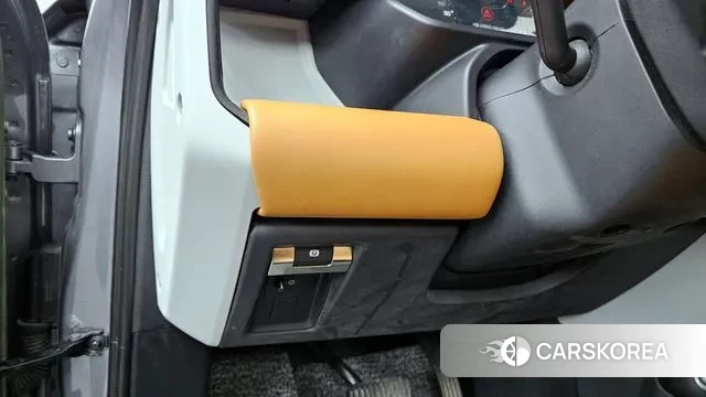 Land Rover Defender (L663) id 3539465 из Кореи 7