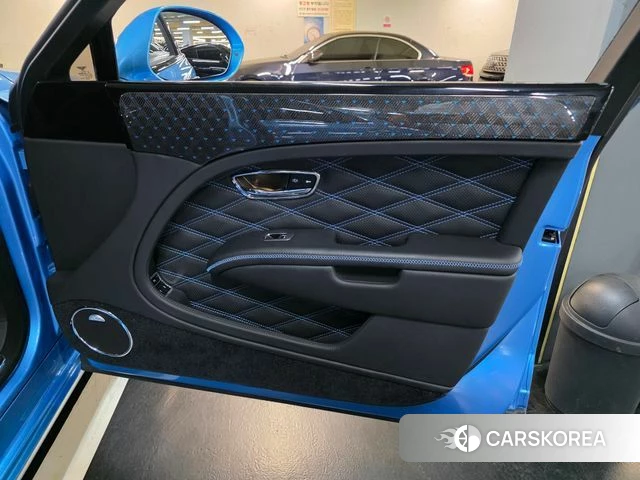 Bentley Mulshan id 3886231 из Кореи 7