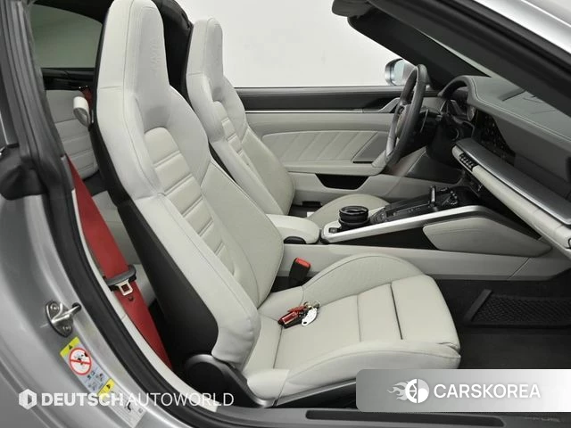 Porsche 911(992) id 4375155 из Кореи 7
