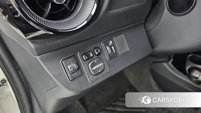 Toyota Prius C id 2986692 из Кореи 7