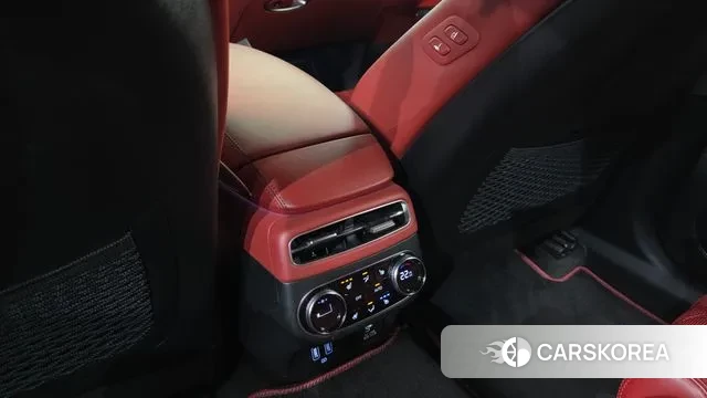 Genesis GV70 id 3412060 из Кореи 7