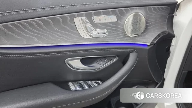 Mercedes-Benz E-Class W213 id 3759268 из Кореи 7