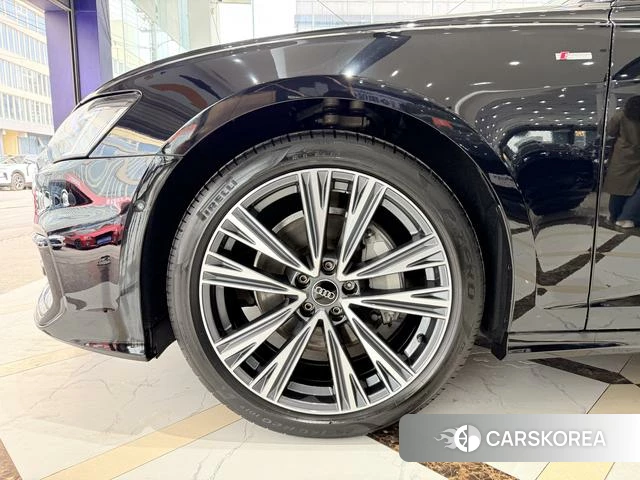 Audi A6L id 4259535 из Китая 7