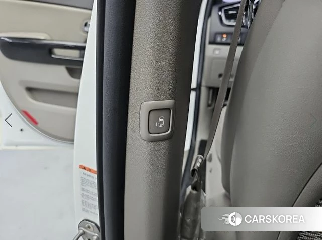 Kia All New Carnival id 4600120 из Кореи 7