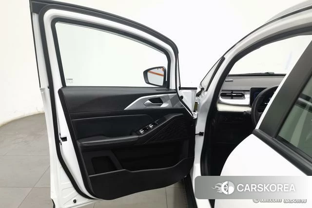 Geely Geometry E firefly id 4210647 из Китая 7