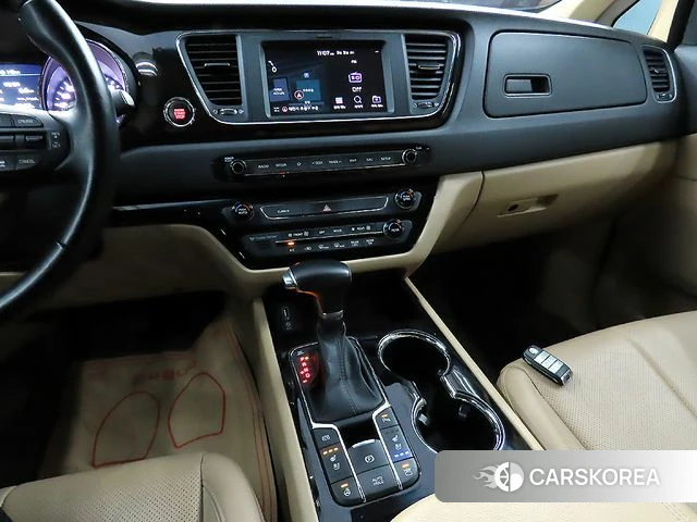 Kia The New Carnival id 4842676 из Кореи 7