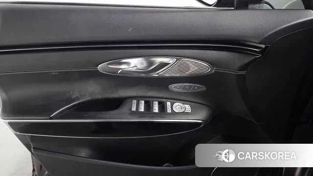 Genesis GV70 id 3655574 из Кореи 7