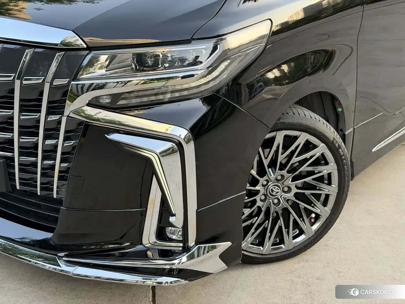 Toyota Elfa id 4628295 из Китая 7