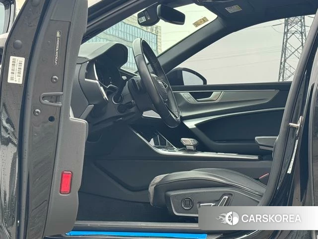 Audi A6L id 4290179 из Китая 7