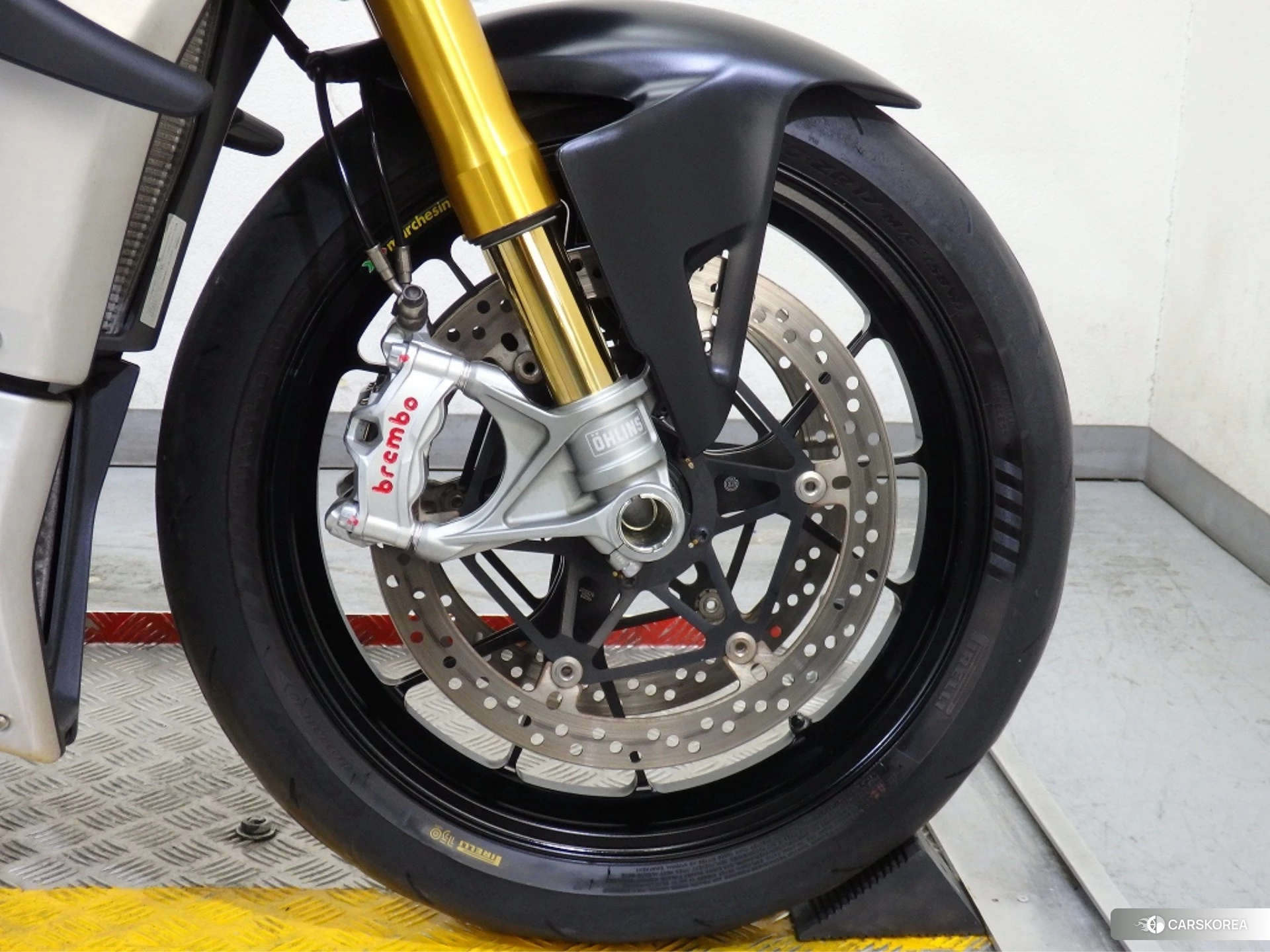 Ducati STREETFIGHTER V4 S id 4374400 из Японии 7