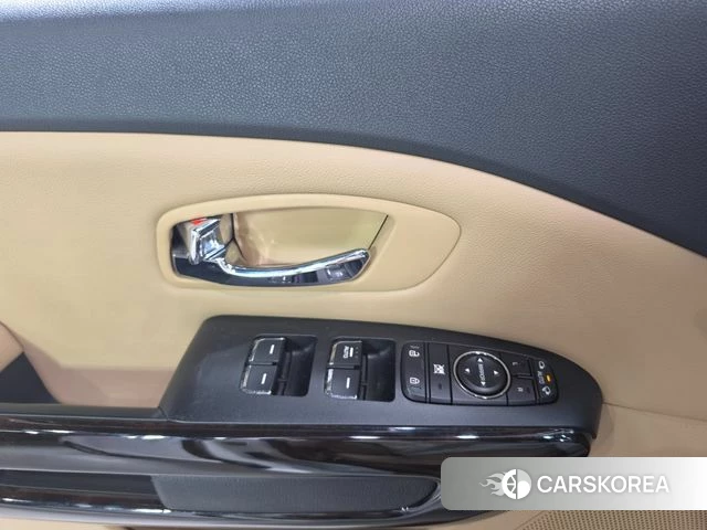 Kia The New Carnival id 4403098 из Кореи 7