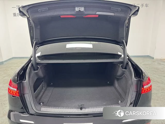 Audi A6L id 4334792 из Китая 7