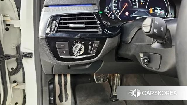 BMW 5 Series (G30) id 2986906 из Кореи 7