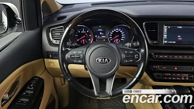 Kia The New Carnival id 2282472 из Кореи 7