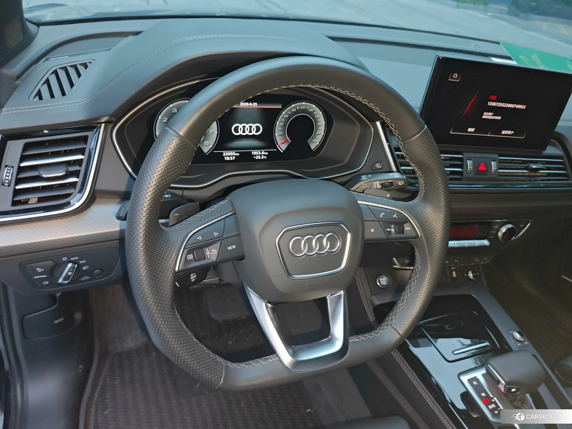 Audi Q5L id 4510811 из Китая 7