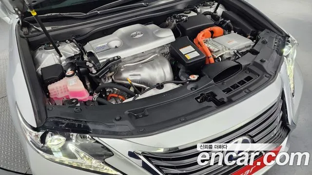 Lexus New ES300h id 2629604 из Кореи 7