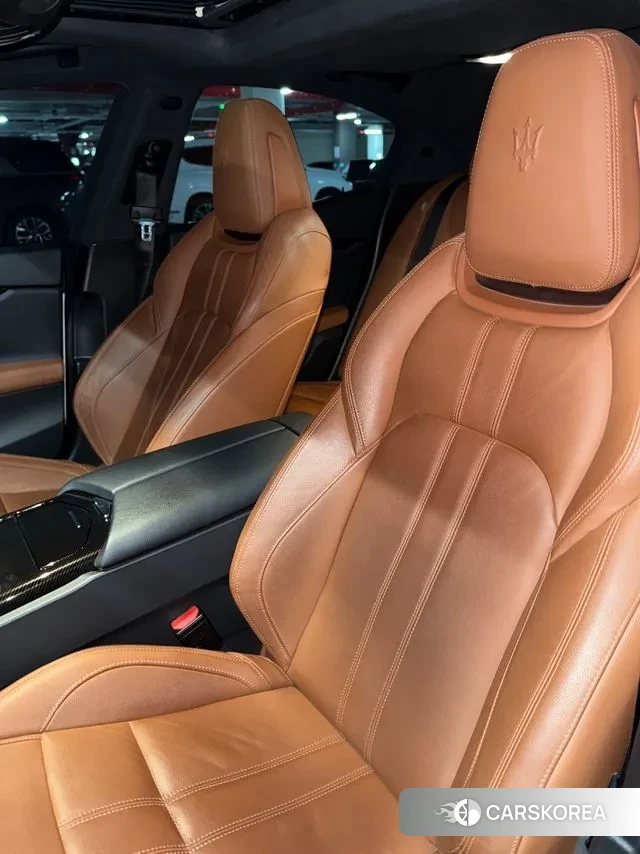 Maserati Ghibli id 3283901 из Кореи 7