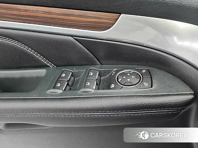 Ford Explorer id 3834422 из Кореи 7