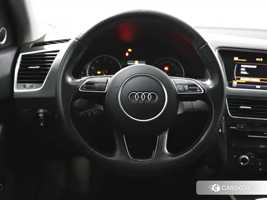 Audi Q5L id 4583711 из Китая 7
