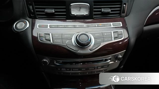 Infiniti Q70 id 3835033 из Кореи 7