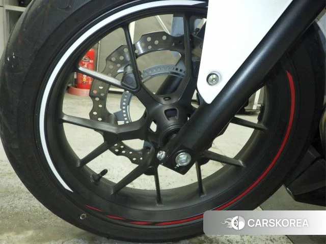 Проданный Honda CBR400R id 4199990 из Японии, фото 7