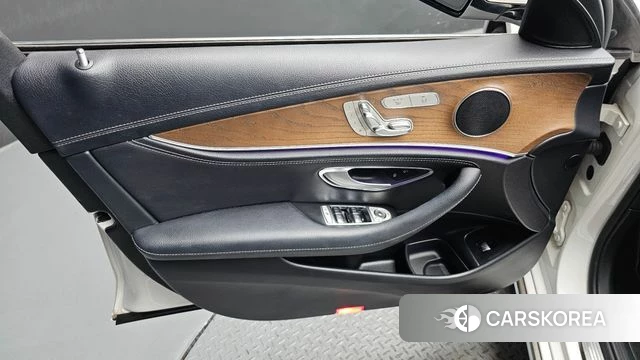 Mercedes-Benz E-Class W213 id 4737207 из Кореи 7