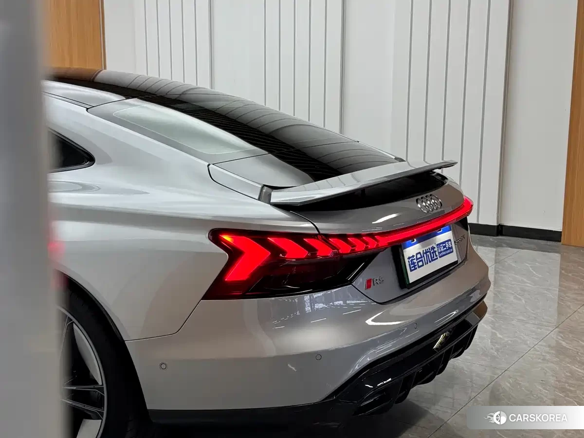 Audi e-tron GT id 4554074 из Китая 7