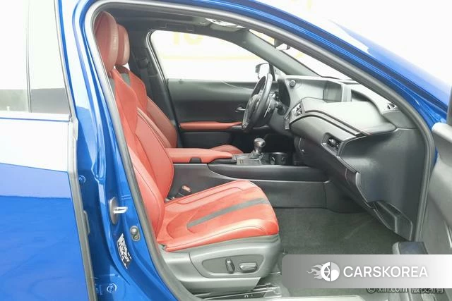 Lexus UX id 4254255 из Китая 7