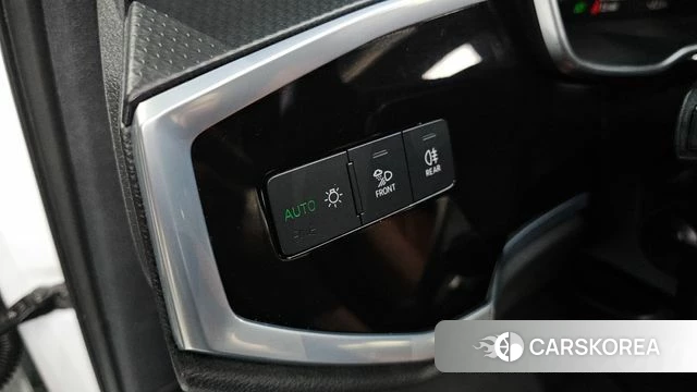 Audi Q3 (F3) id 4401456 из Кореи 7