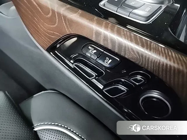 Genesis G90 id 3489612 из Кореи 7