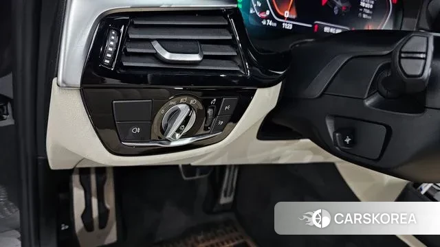 BMW 5 Series (G30) id 3473844 из Кореи 7