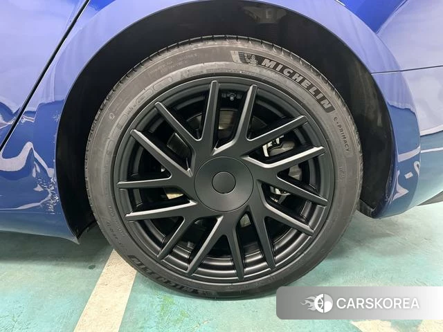 Tesla Model 3 id 4208383 из Китая 7