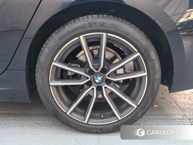 BMW 3 series id 4257262 из Китая 7