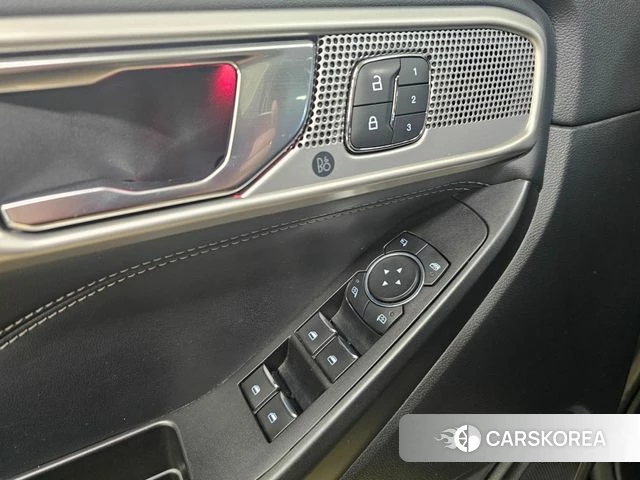 Ford Explorer 6th Generation id 3824903 из Кореи 7