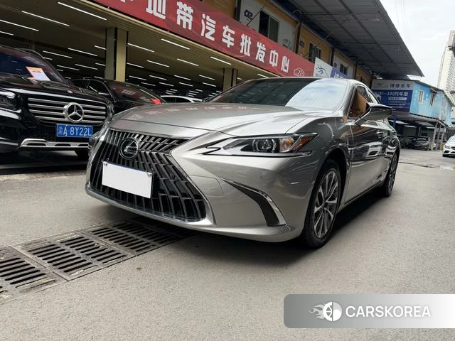 Lexus ES id 4279146 из Китая 7