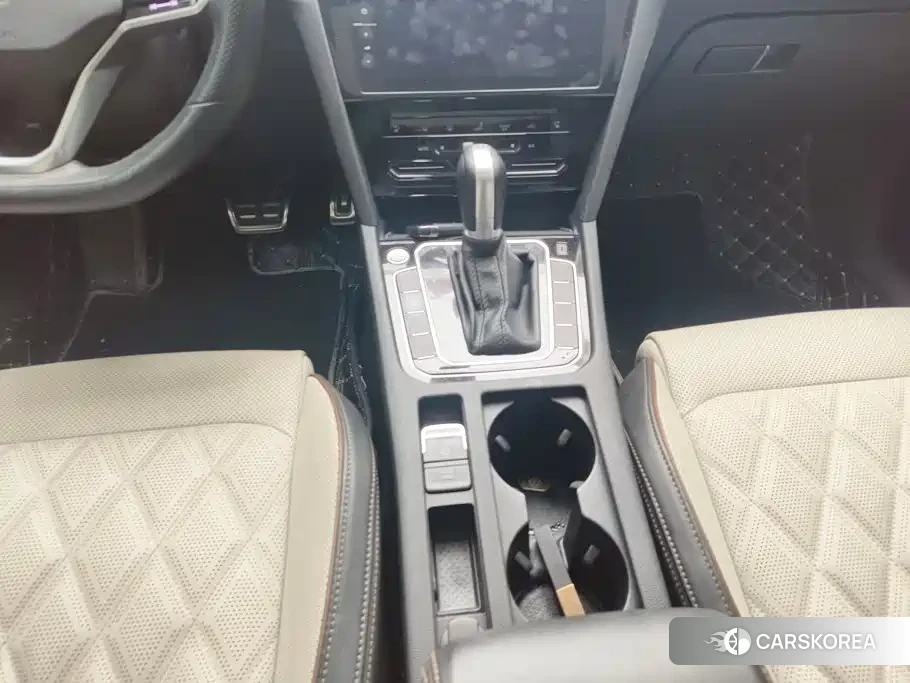 Volkswagen Magotan id 4685899 из Китая 7