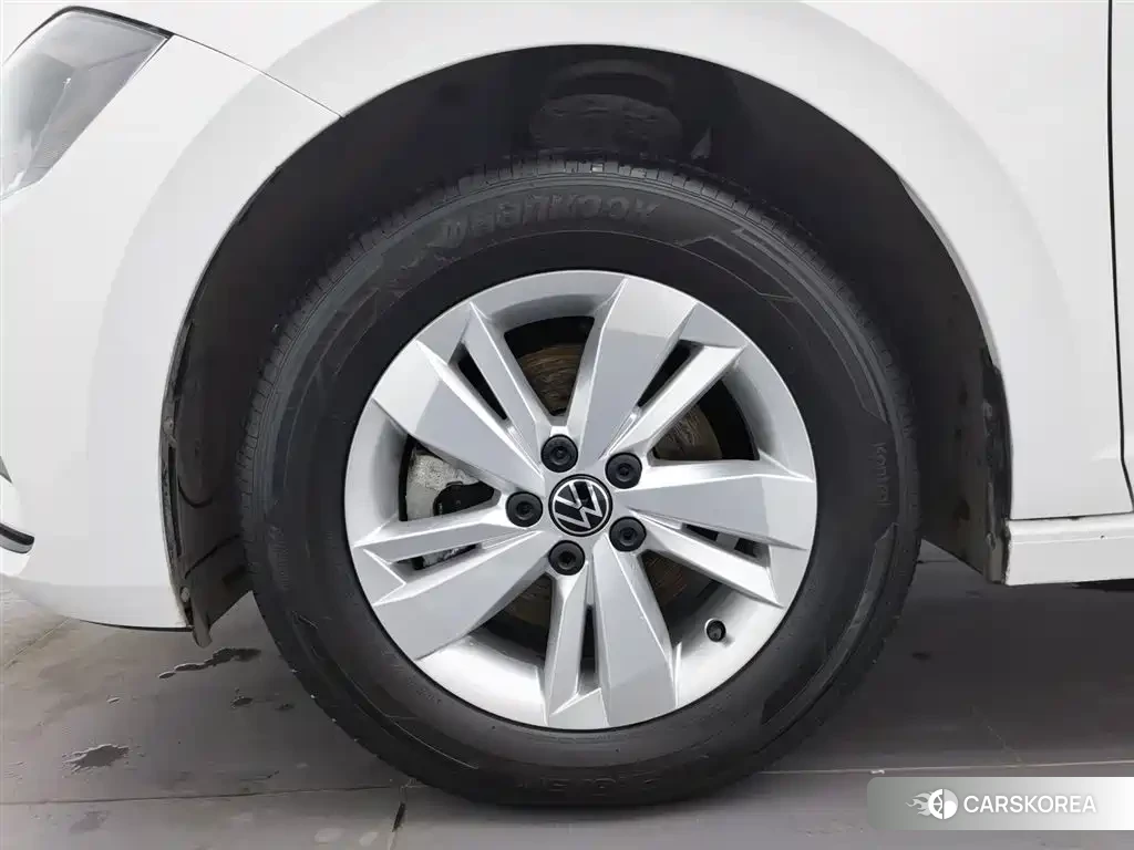 Volkswagen Polo id 4545693 из Китая 7