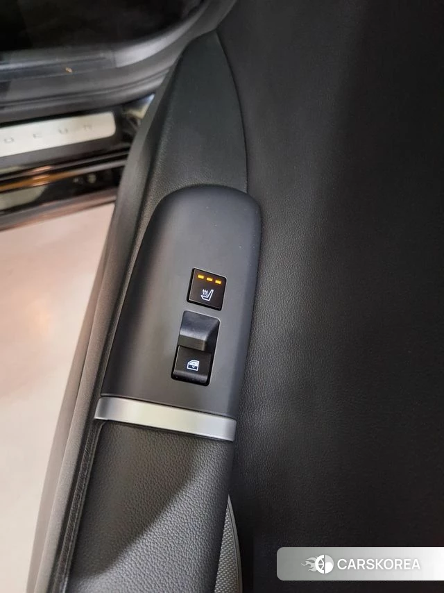Hyundai Grandeur Hybrid (GN7) id 4640381 из Кореи 7