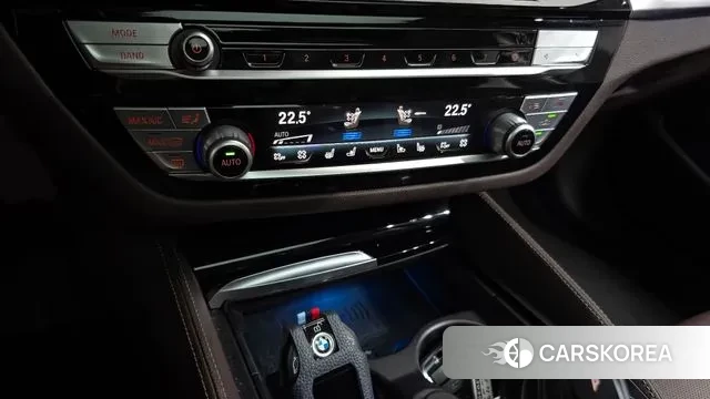 BMW 5 Series (G30) id 3263627 из Кореи 7