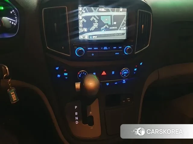 Hyundai The New Grand Starex id 3714075 из Кореи 7